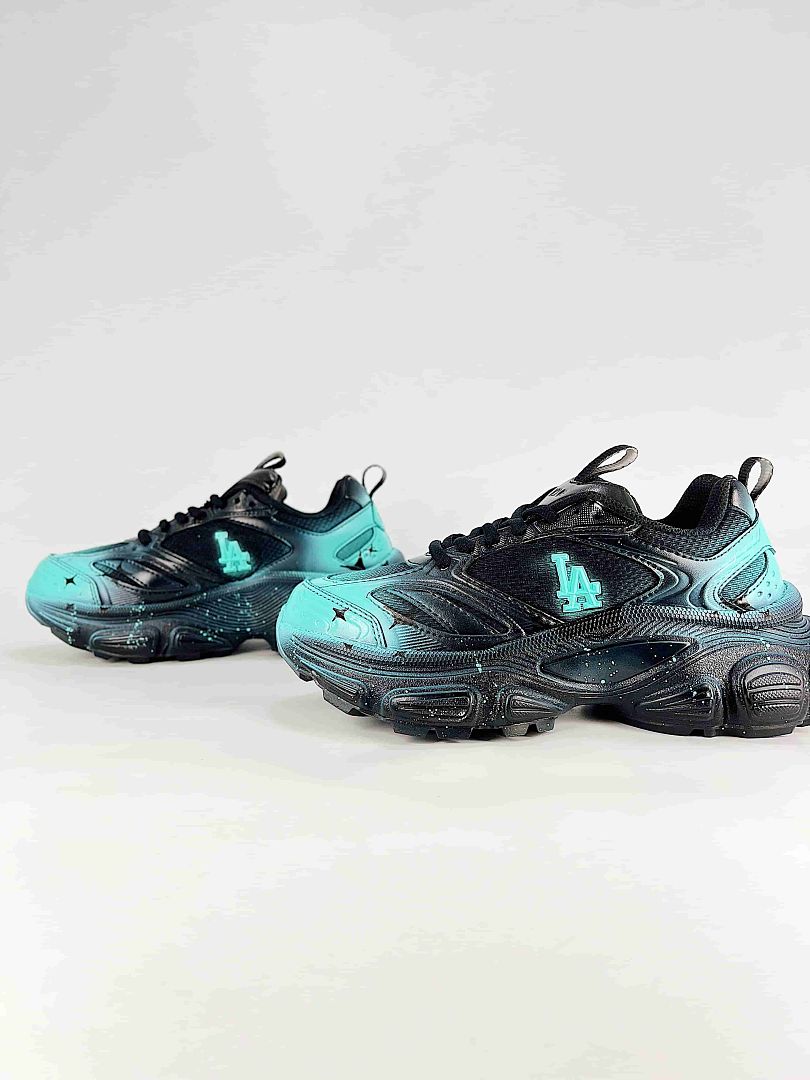 MLB Sneaker 027 - view 4