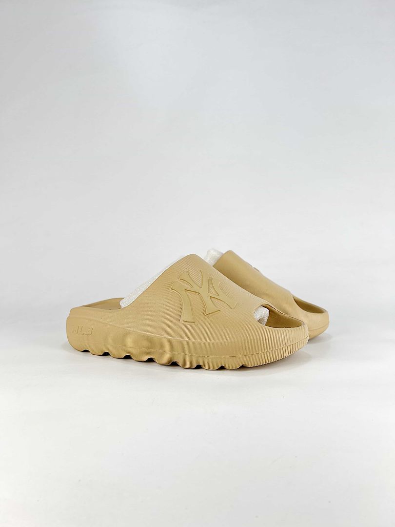 MLB Sneaker 029 - view 2