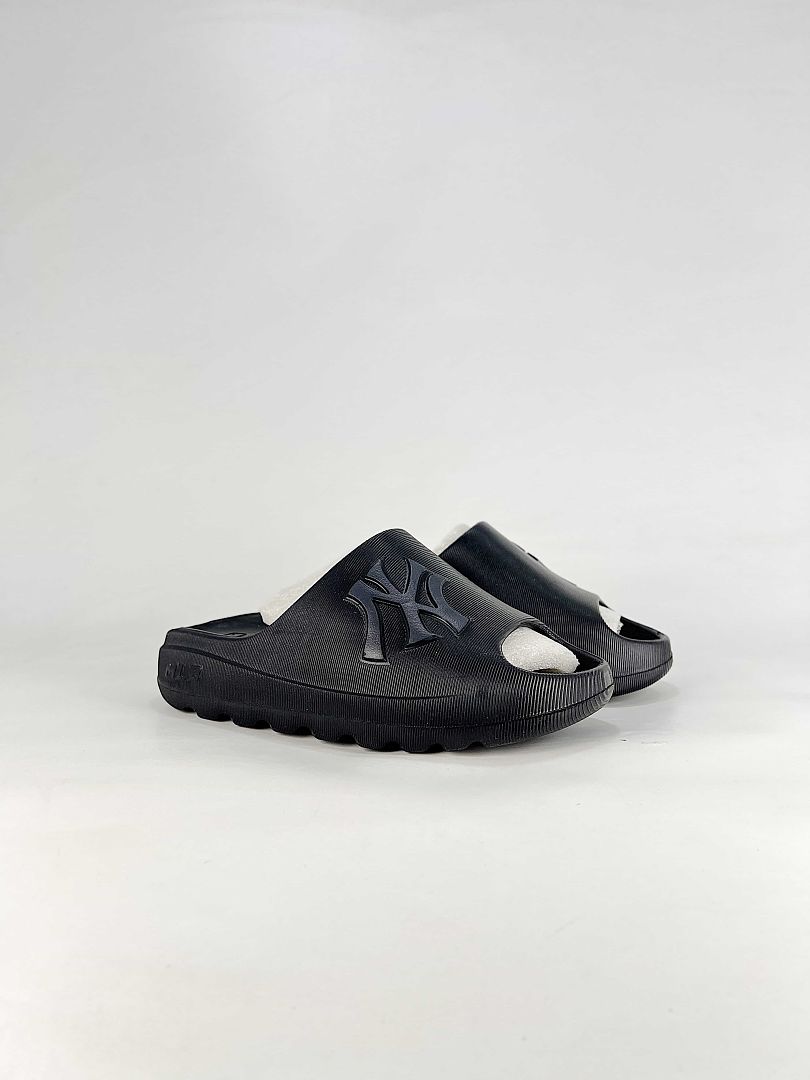 MLB Sneaker 029 - view 3