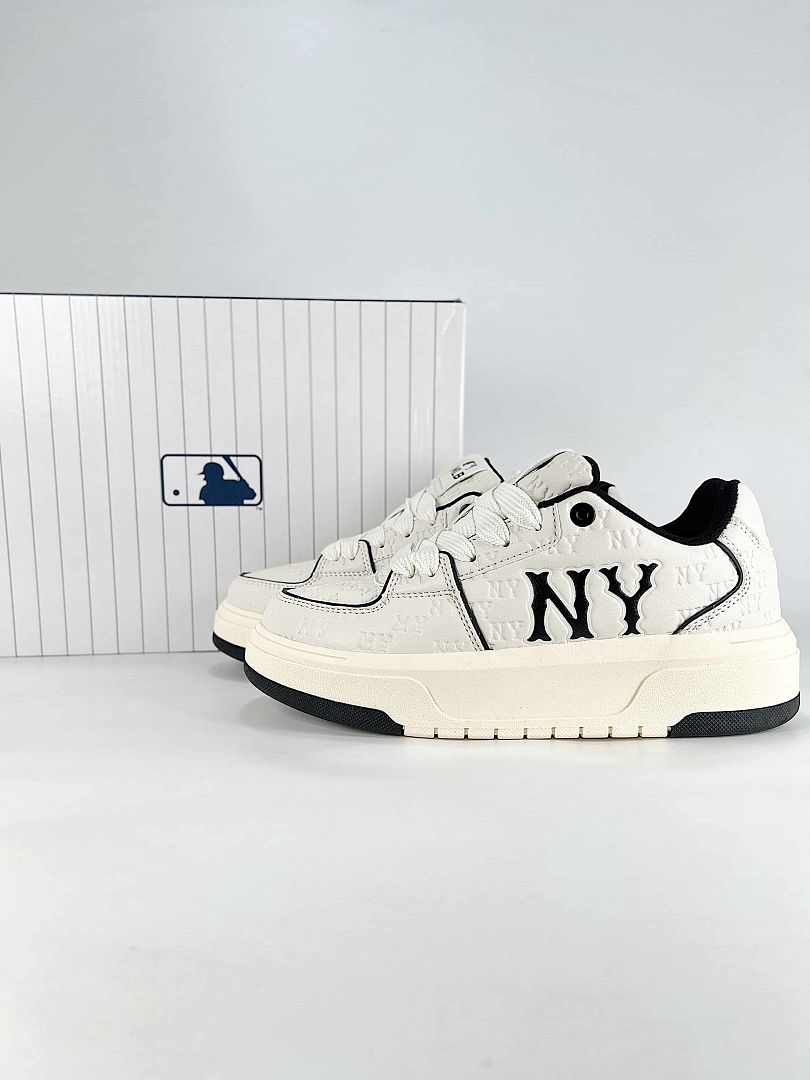 MLB Sneaker 037 - view 1