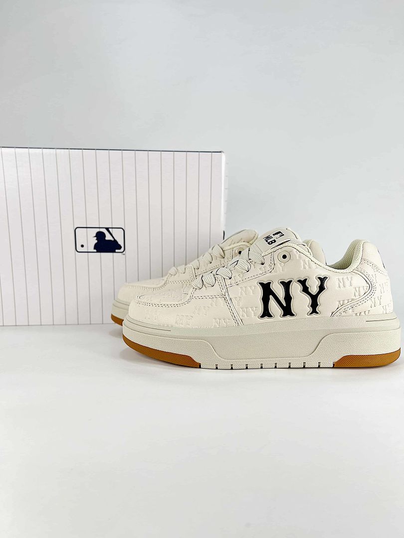 MLB Sneaker 038 - view 1