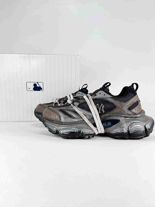MLB Sneaker 042 - view 1