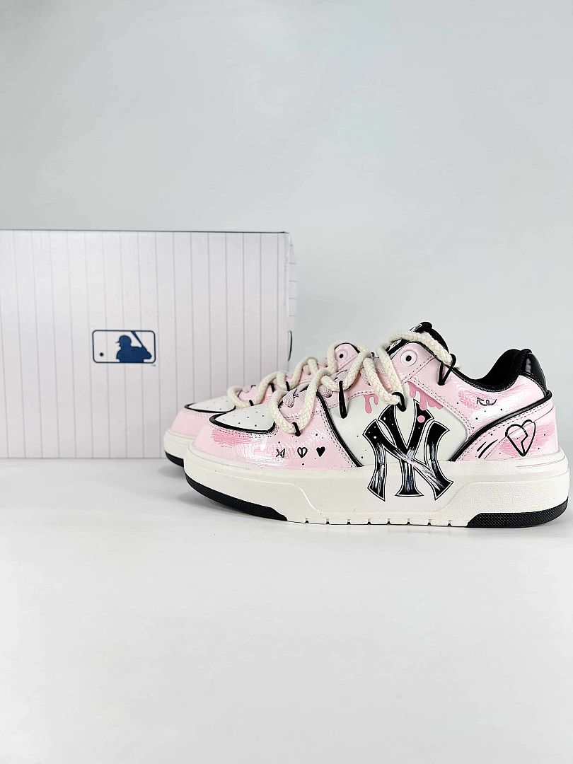 MLB Sneaker 043 - view 1