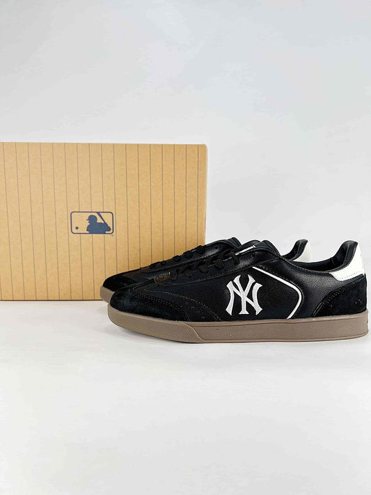 MLB Sneaker 045 - view 1