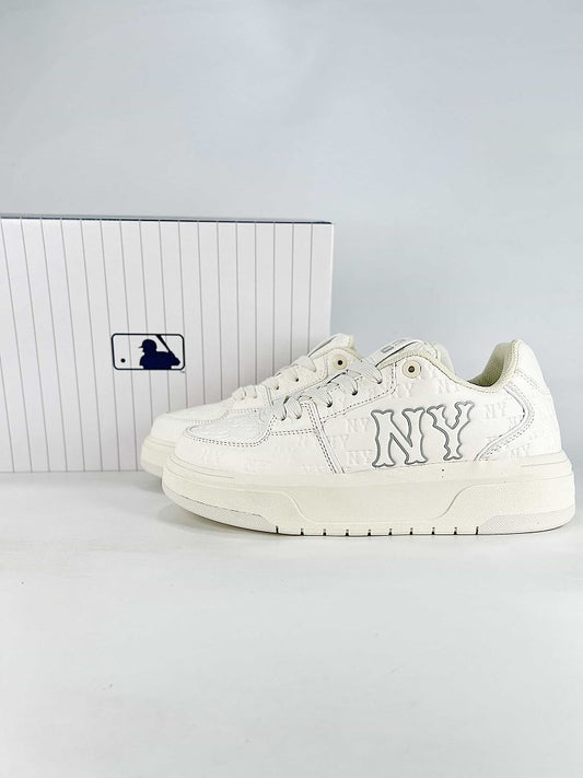 MLB Sneaker 047 - view 1
