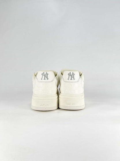 MLB Sneaker 047 - view 3