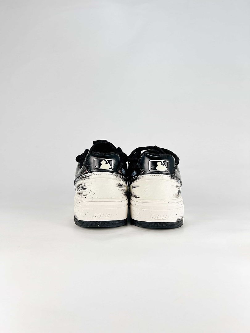 MLB Sneaker 048 - view 3