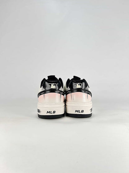 MLB Sneaker 049 - view 3