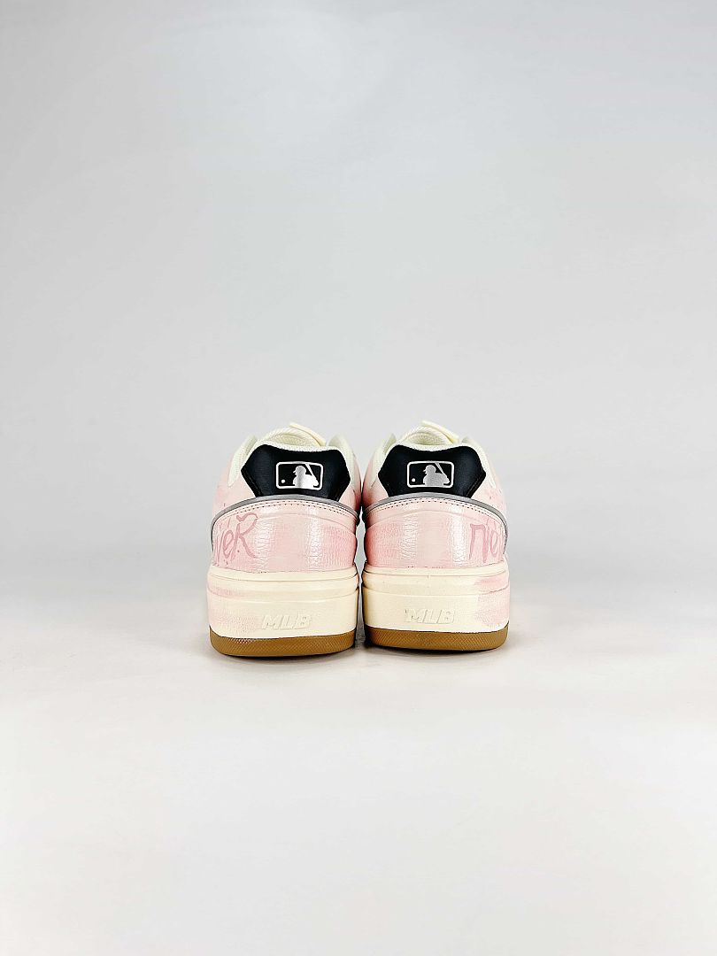 MLB Sneaker 055 - view 3