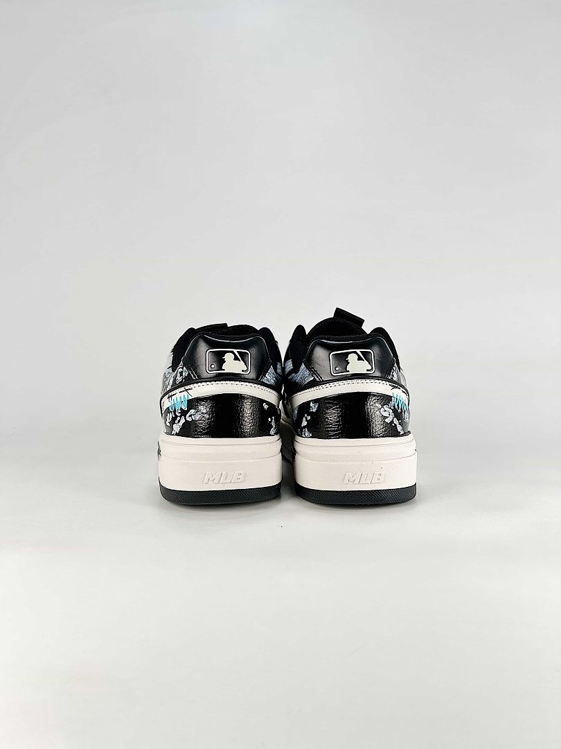 MLB Sneaker 062 - view 3