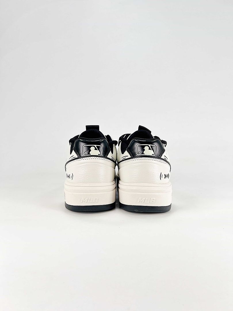 MLB Sneaker 066 - view 3