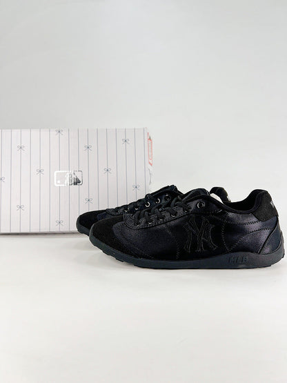 MLB Sneaker 067 - view 1