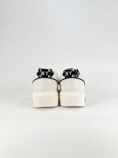 MLB Sneaker 071 - view 3