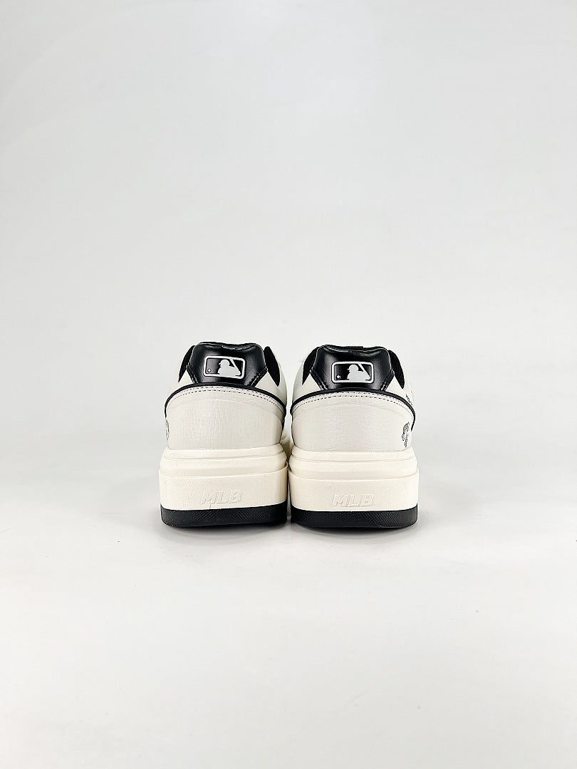 MLB Sneaker 076 - view 3