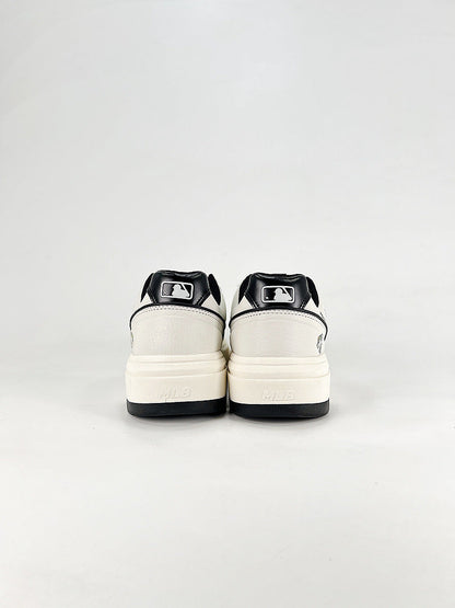 MLB Sneaker 076 - view 3