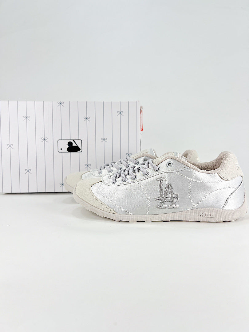 MLB Sneaker 078 - view 1