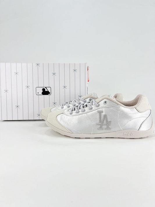 MLB Sneaker 078 - view 1