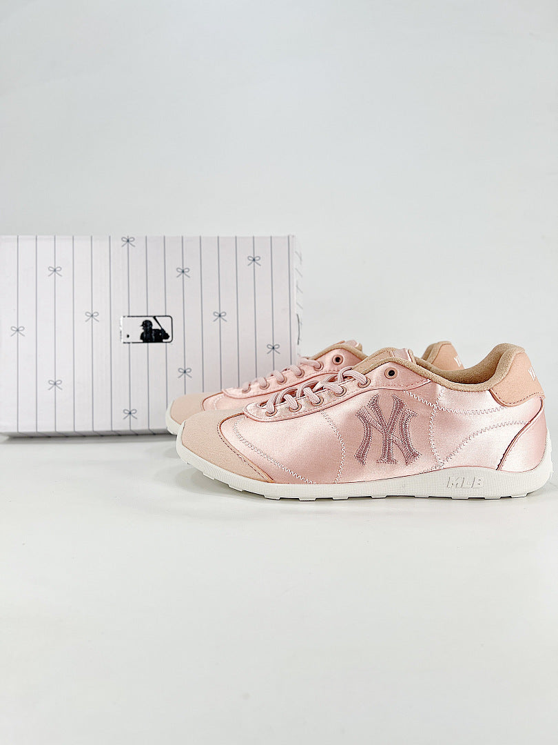 MLB Sneaker 079 - view 1