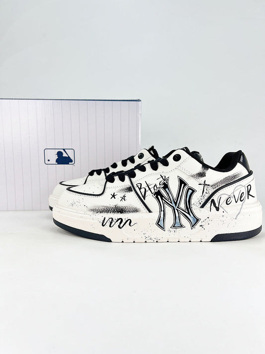 MLB Sneaker 085 - view 1