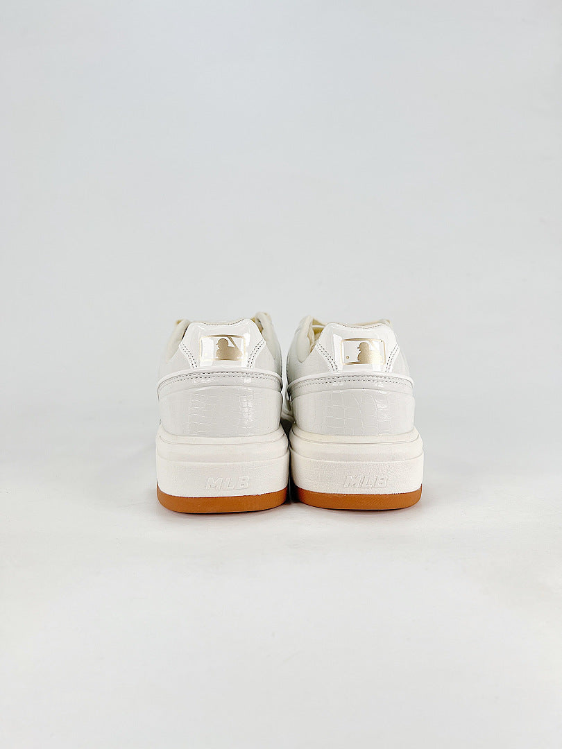 MLB Sneaker 092 - view 3