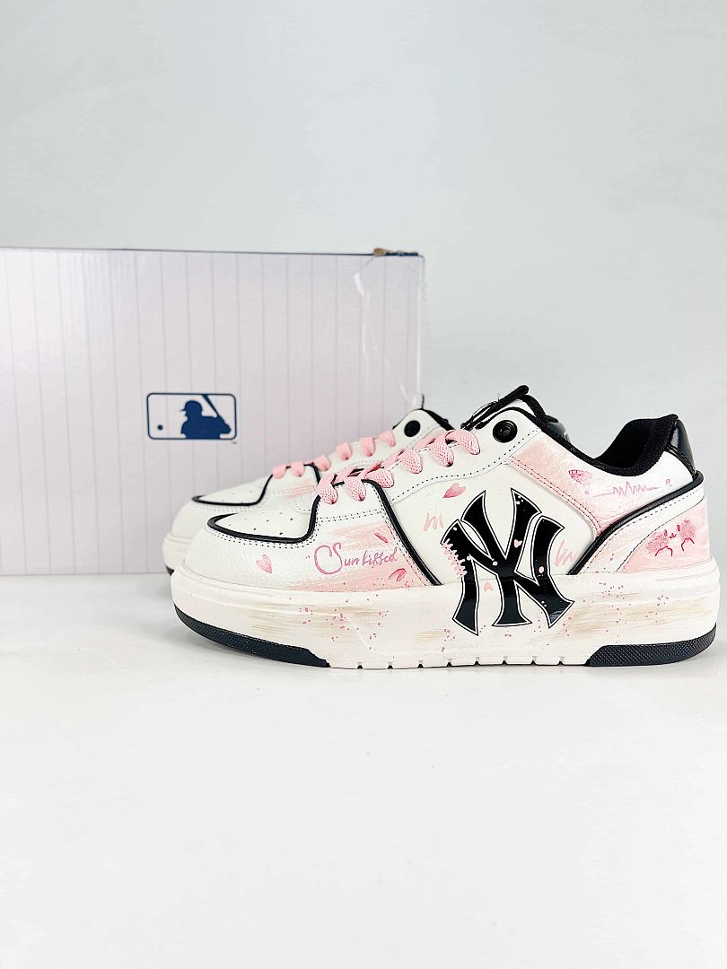 MLB Sneaker 097 - view 1