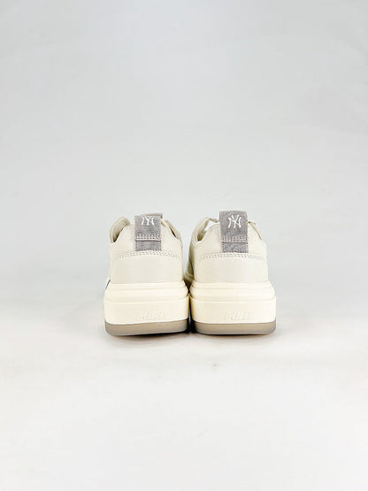MLB Sneaker 104 - view 3