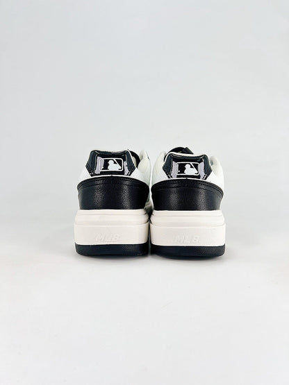 MLB Sneaker 127 - view 3