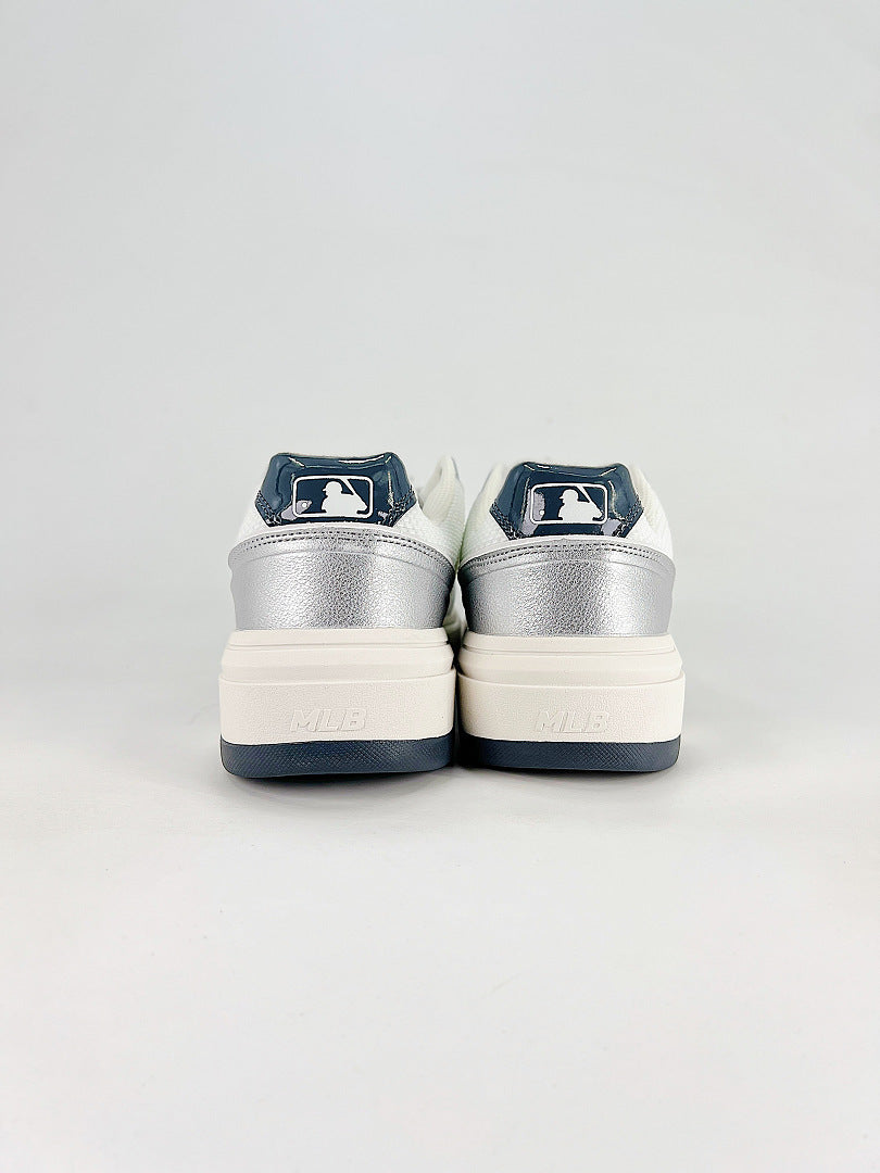 MLB Sneaker 128 - view 3