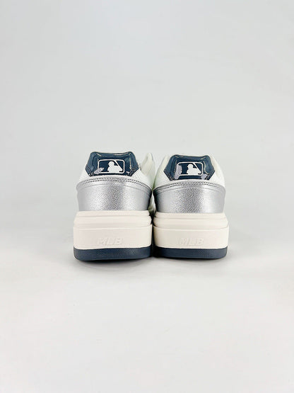 MLB Sneaker 128 - view 3