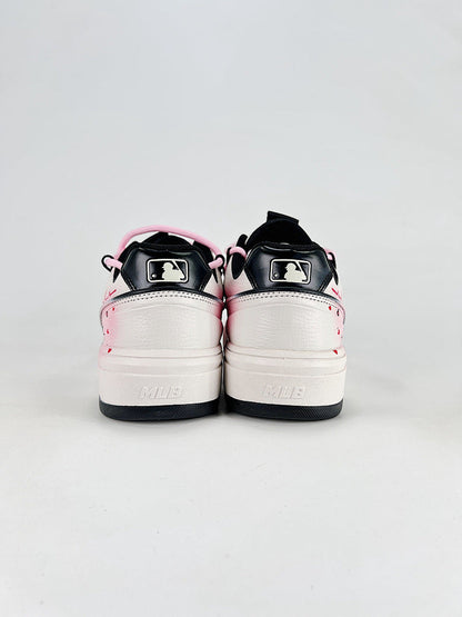 MLB Sneaker 130 - view 3