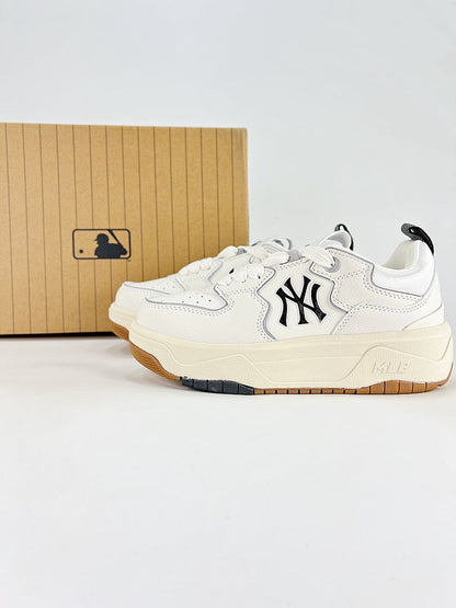 MLB Sneaker 131 - view 1