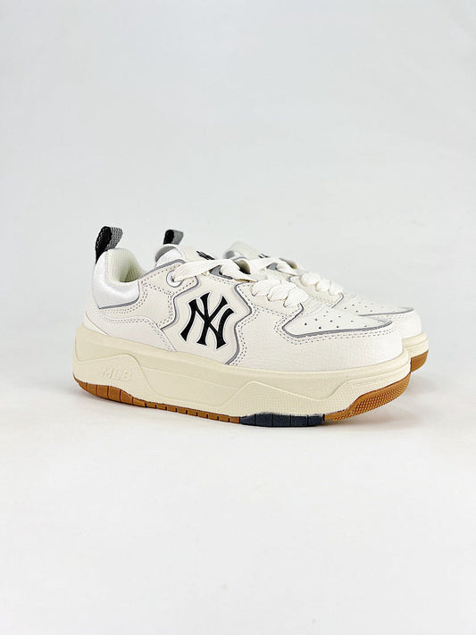 MLB Sneaker 131 - view 2