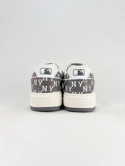 MLB Sneaker 133 - view 3