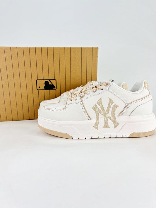 MLB Sneaker 136 - view 1