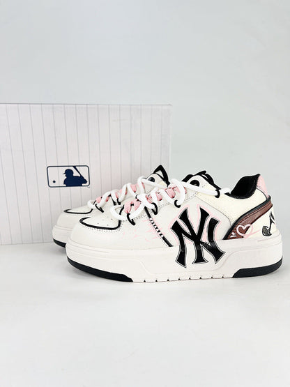 MLB Sneaker 137 - view 1