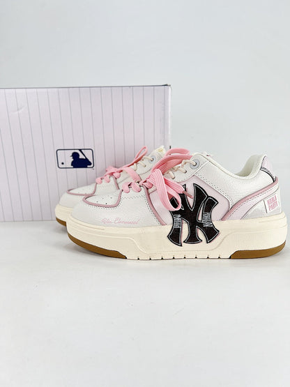 MLB Sneaker 142 - view 1
