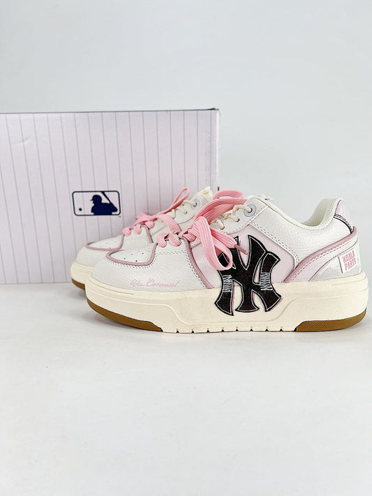 MLB Sneaker 142 - view 1