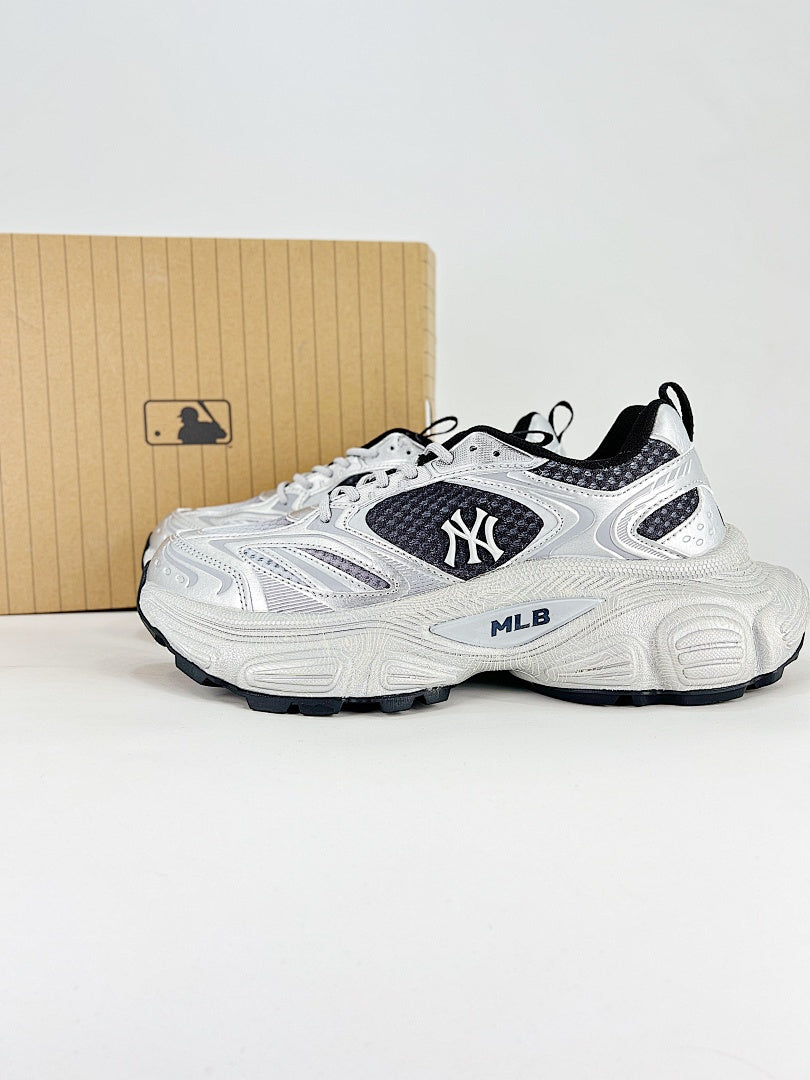 MLB Sneaker 148 - view 1