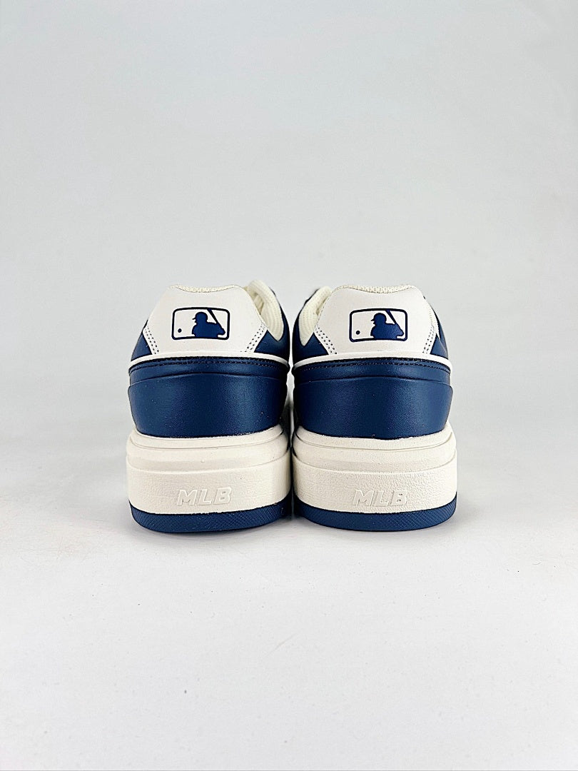MLB Sneaker 165 - view 3