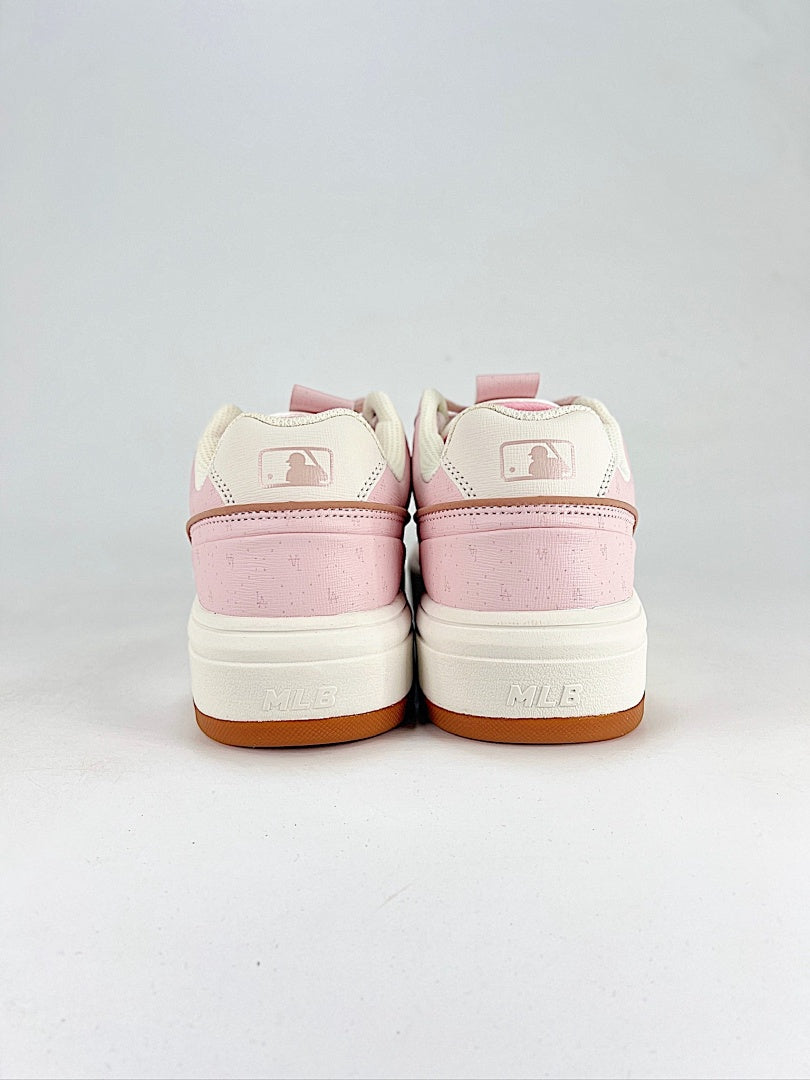 MLB Sneaker 166 - view 3